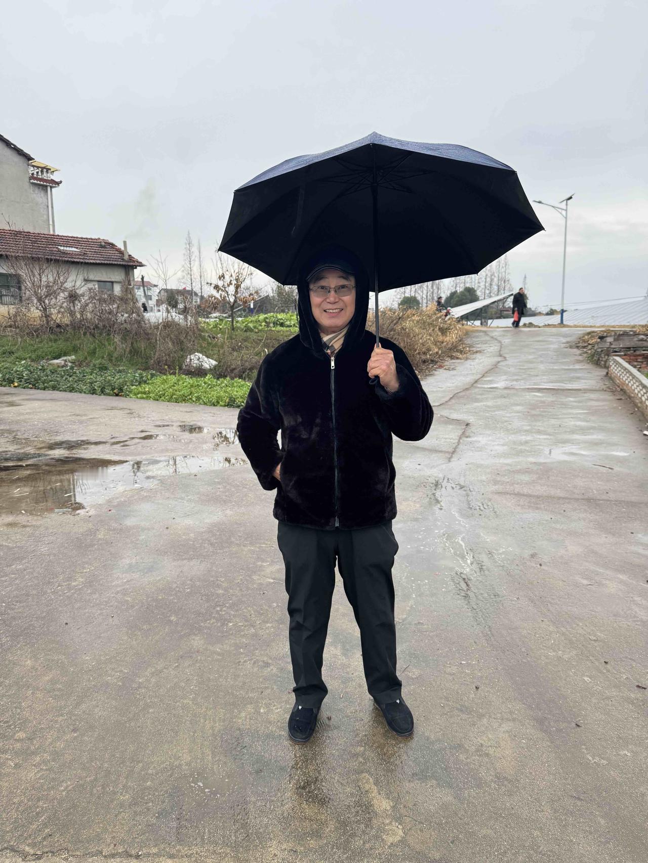 【除稀土外，中国还有三大“硬核宝贝”，全球离不开！】

除了稀土之外，中国手里还