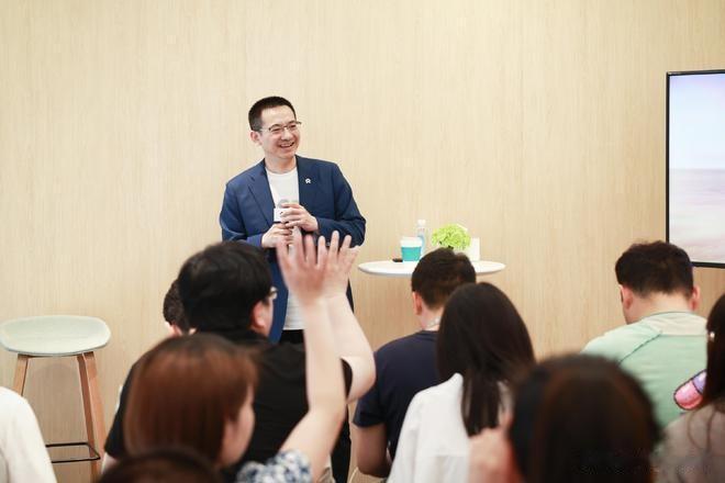 蔚来秦力洪：在30万以上的纯电市场，除了蔚来，其它都不是符合技术发展趋势的智能电