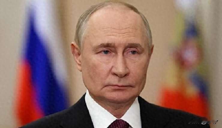 莫斯科突变脸，白宫筹码崩盘，停火协议悬空。

最近俄美博弈闹得挺大。普京在统一日