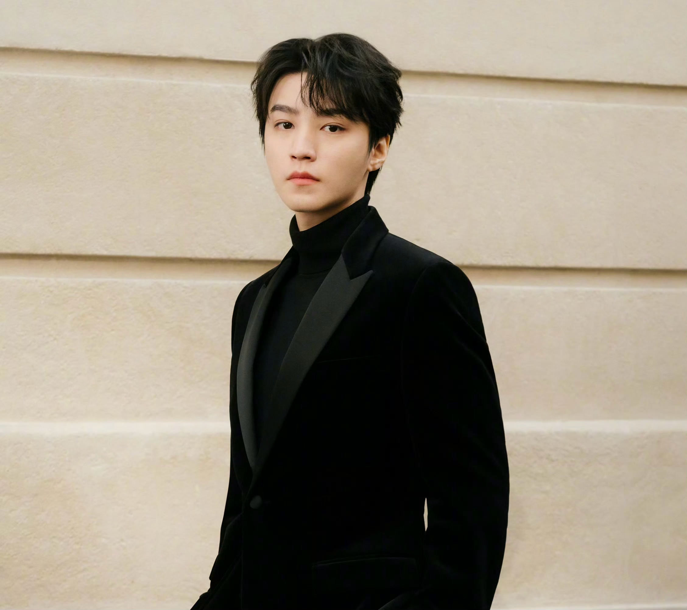 王俊凯 × DIOR Couture Spring 2025.品牌大使王俊凯今晚