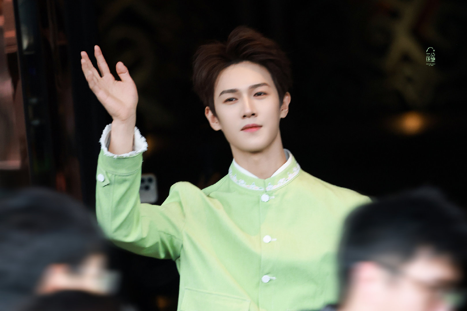 李昀锐奔跑吧谐音梗李昀锐今天吃饭都不用放盐了眉眼温润自带氛围感，帅气本就自带甜度