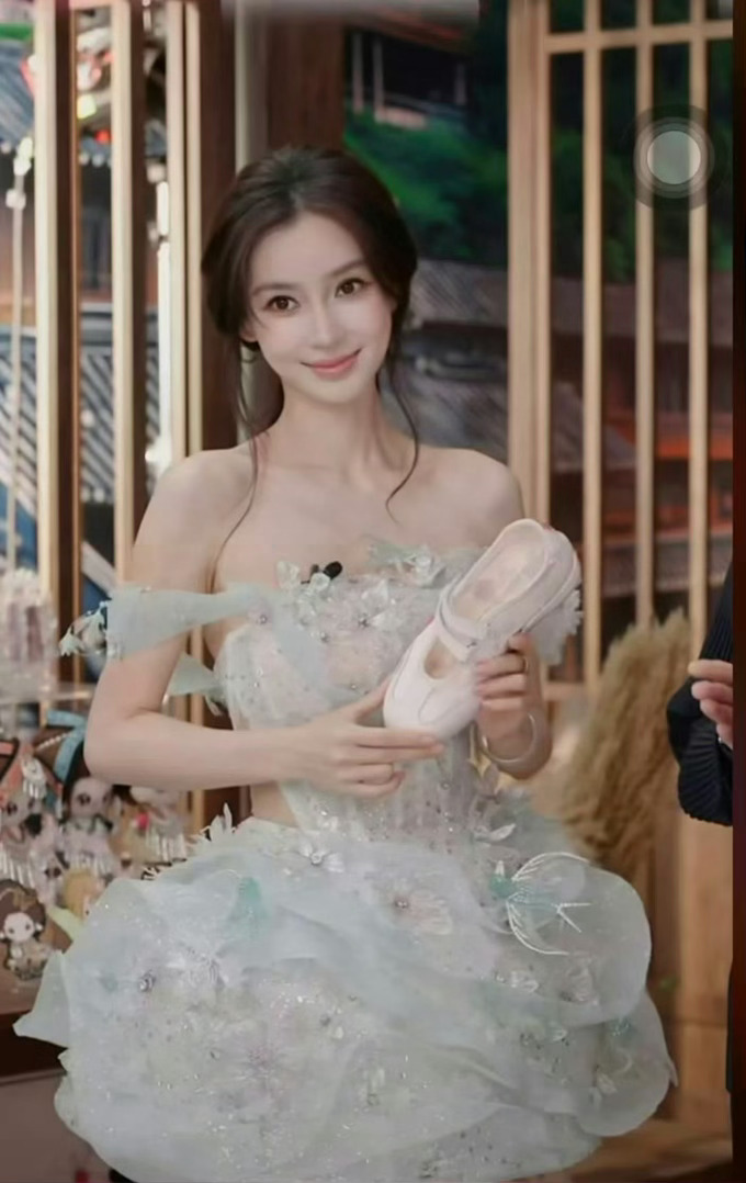 Angelababy 直播，完全是精灵🧚♀️Angelababy的榜一是陈赫