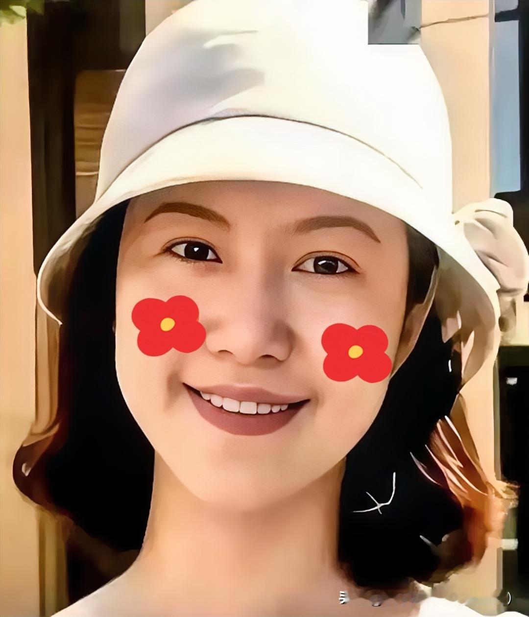 谁能想到，当代最戳心的女性独白，竟藏在翁帆写给杨振宁先生的字句里？她没说半句情话