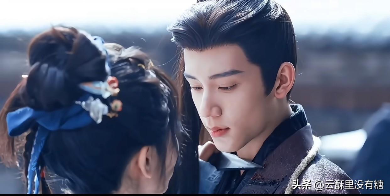 《逐玉》随元清，一张没有医美感的反派脸，痞帅得让人心动！

这谁又能想到，一部剧