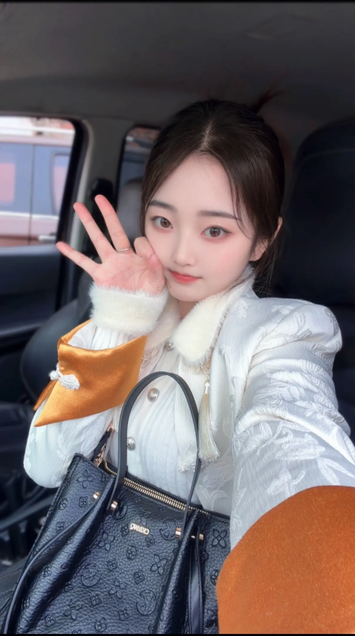 今年一定是个温柔的女人😂