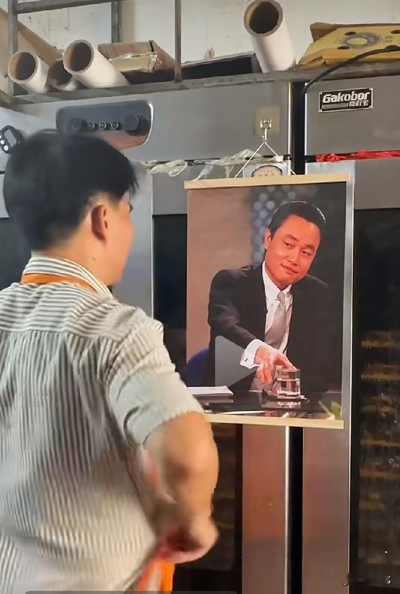 从农村走出来的男人，他们追求的人生基本上是一个样：第一、生儿子；第二、县城买套房