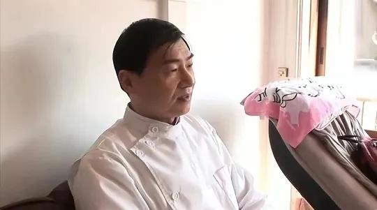 放弃中国籍改投日本，结果日本拒收中国不要，现在的他下场如何了？


据媒体10月