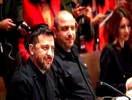 泽连斯基说他准备好结束战争了。

前一天还骂普京谈？可以，但啥都不给。

你懂那