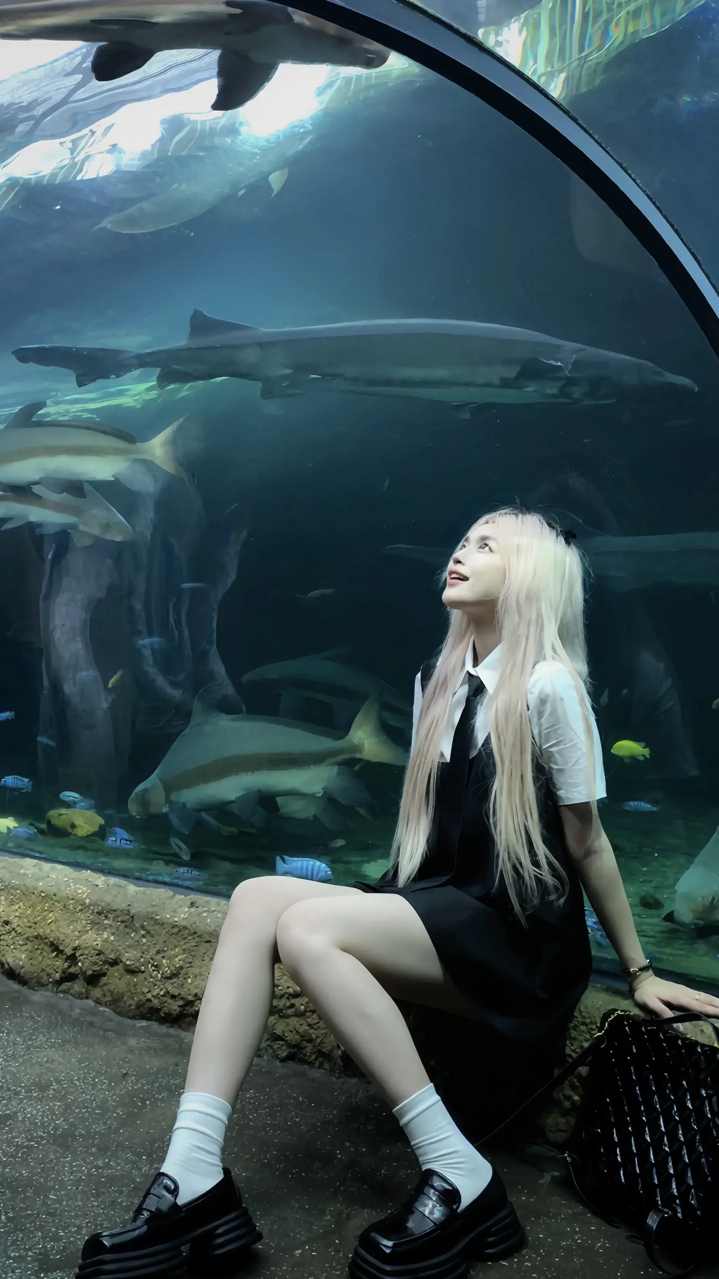 你骗我 你一点都不喜欢我身上的孩子气。