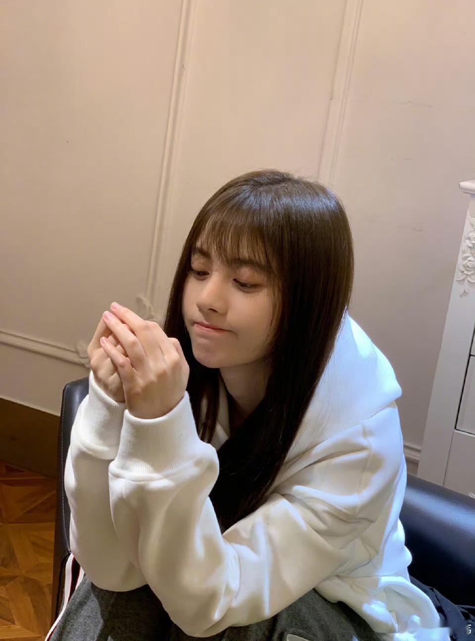 鞠婧祎  jjy鞠婧祎万花世界 jjy鞠婧祎苏绿夏 “我对你的爱就像海浪一样永不