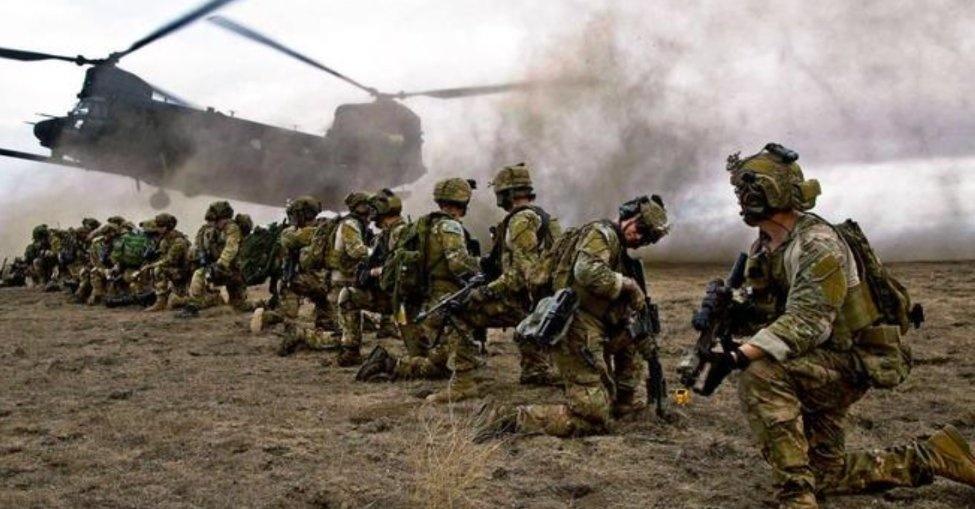 凤凰新闻【低空突防+火速逮捕，委内瑞拉“一触即溃”的真相是什么？】当地时间1月3