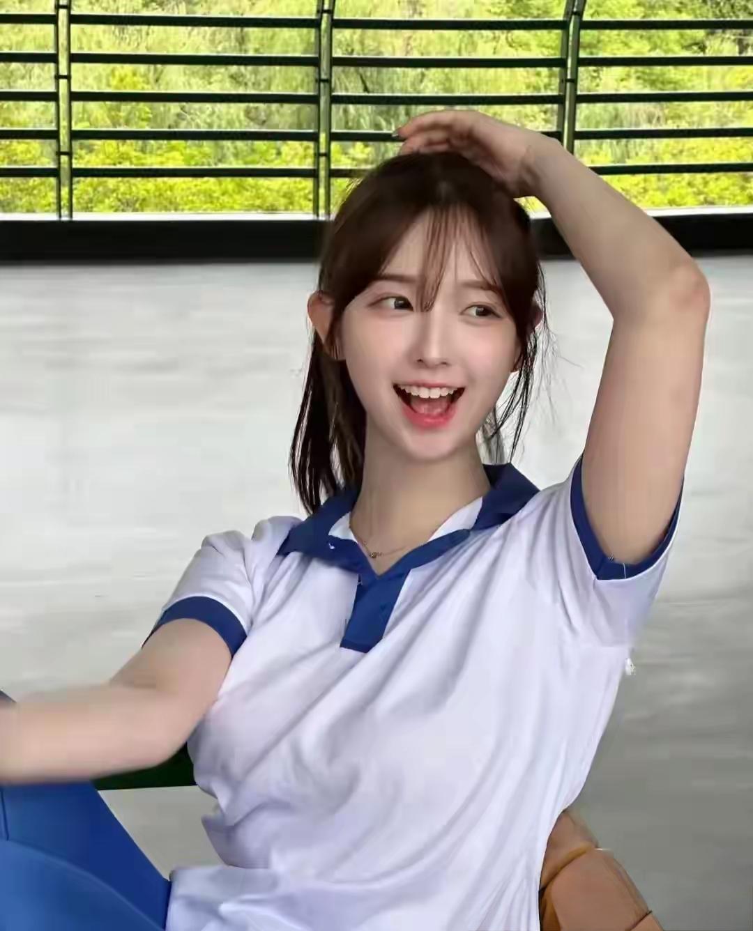 元气少女，青春洋溢，微笑面对每一天！😊🌞💕