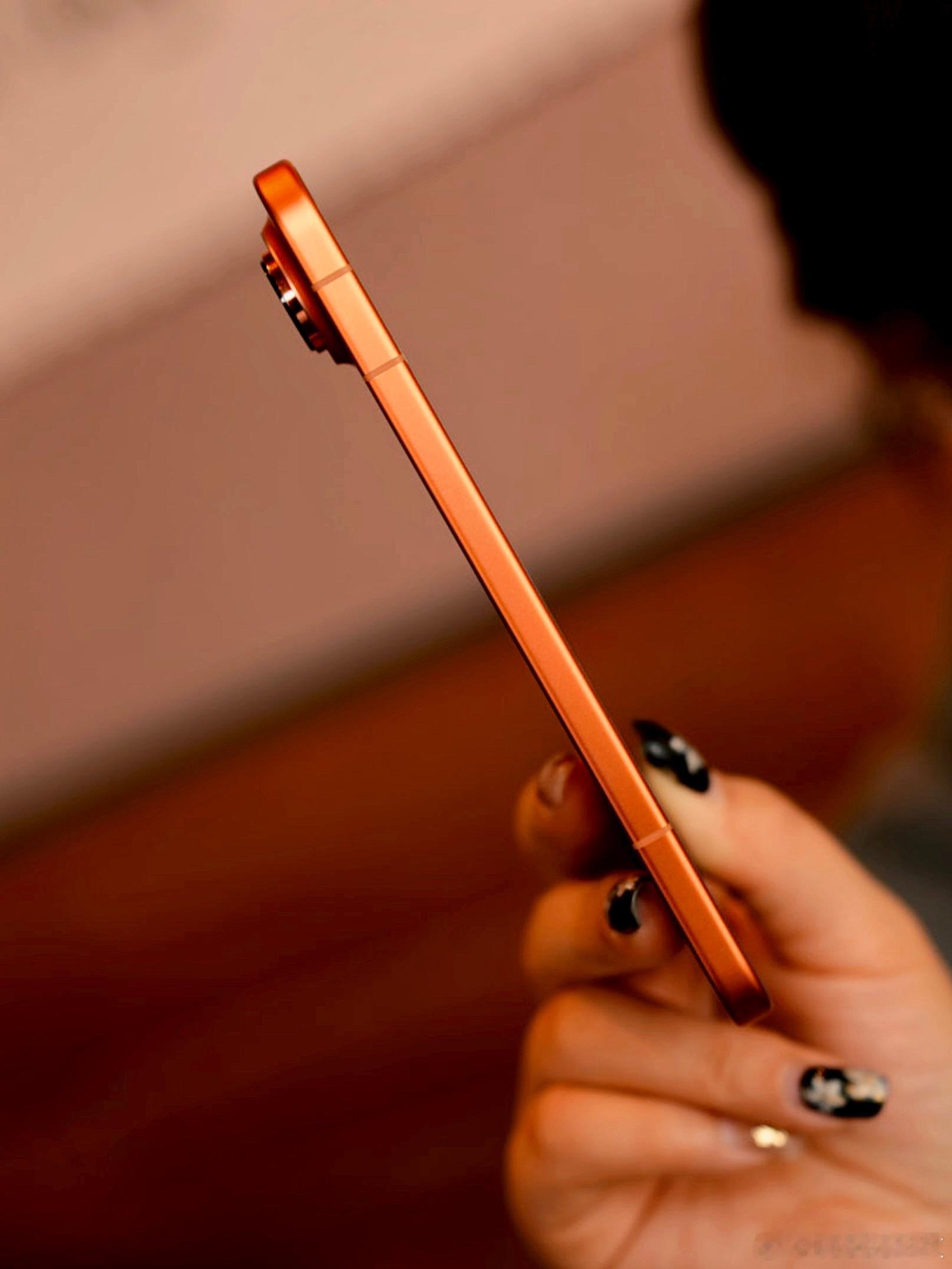 降价后的苹果Air和国产Air选哪个如果我告诉你，国产Air的续航5500，国产