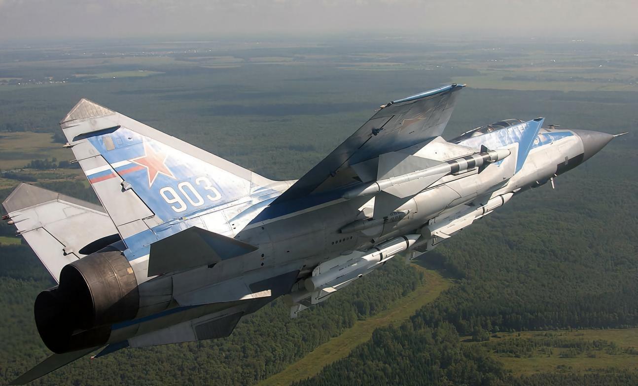 俄罗斯MiG-25“狐蝠”战斗机MiG-25是苏联米高扬设计局于20世纪60年代