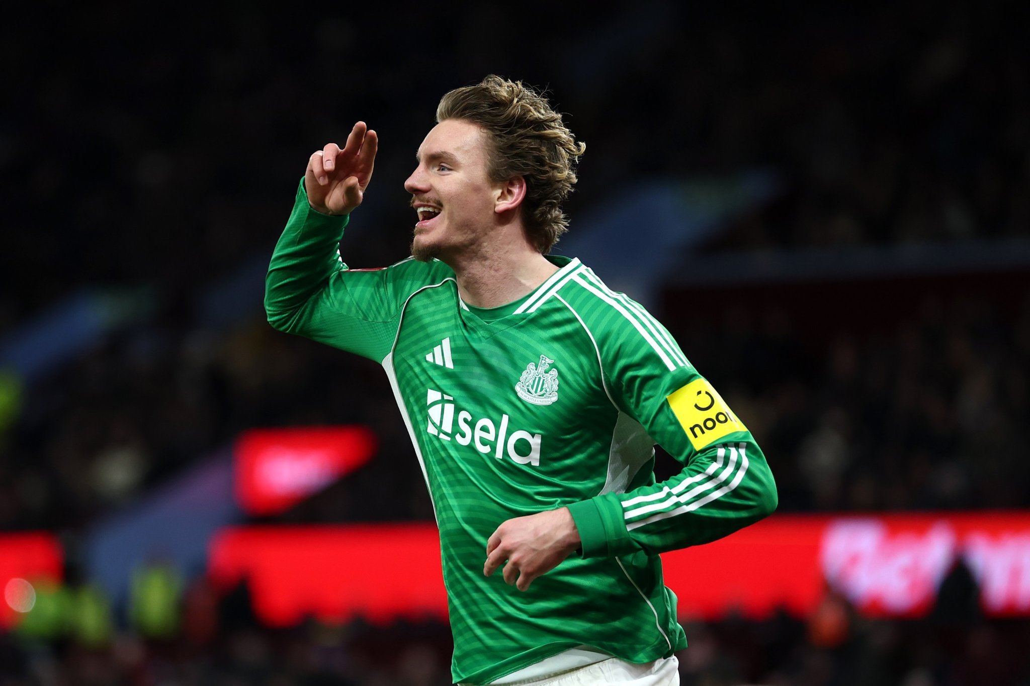 沃尔特马德已经在考虑在夏天离开纽卡斯尔，而拜仁正在保持联系的报道没啥参考价值。自