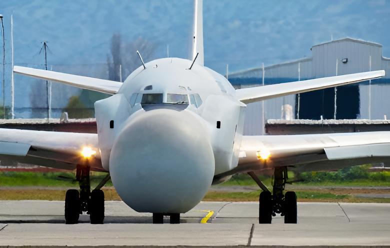 以色列“费尔康”预警机“费尔康”（Phalcon）是以色列航空工业有限公司研制的