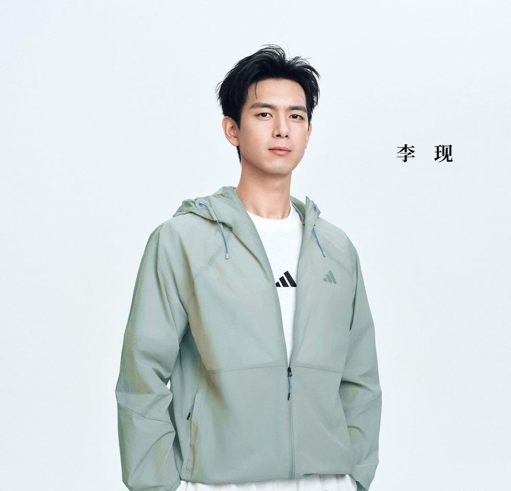 人生由我，自在独行，永远相信你自己就是一个非常幸运且有福气的人，自由自在，不被左