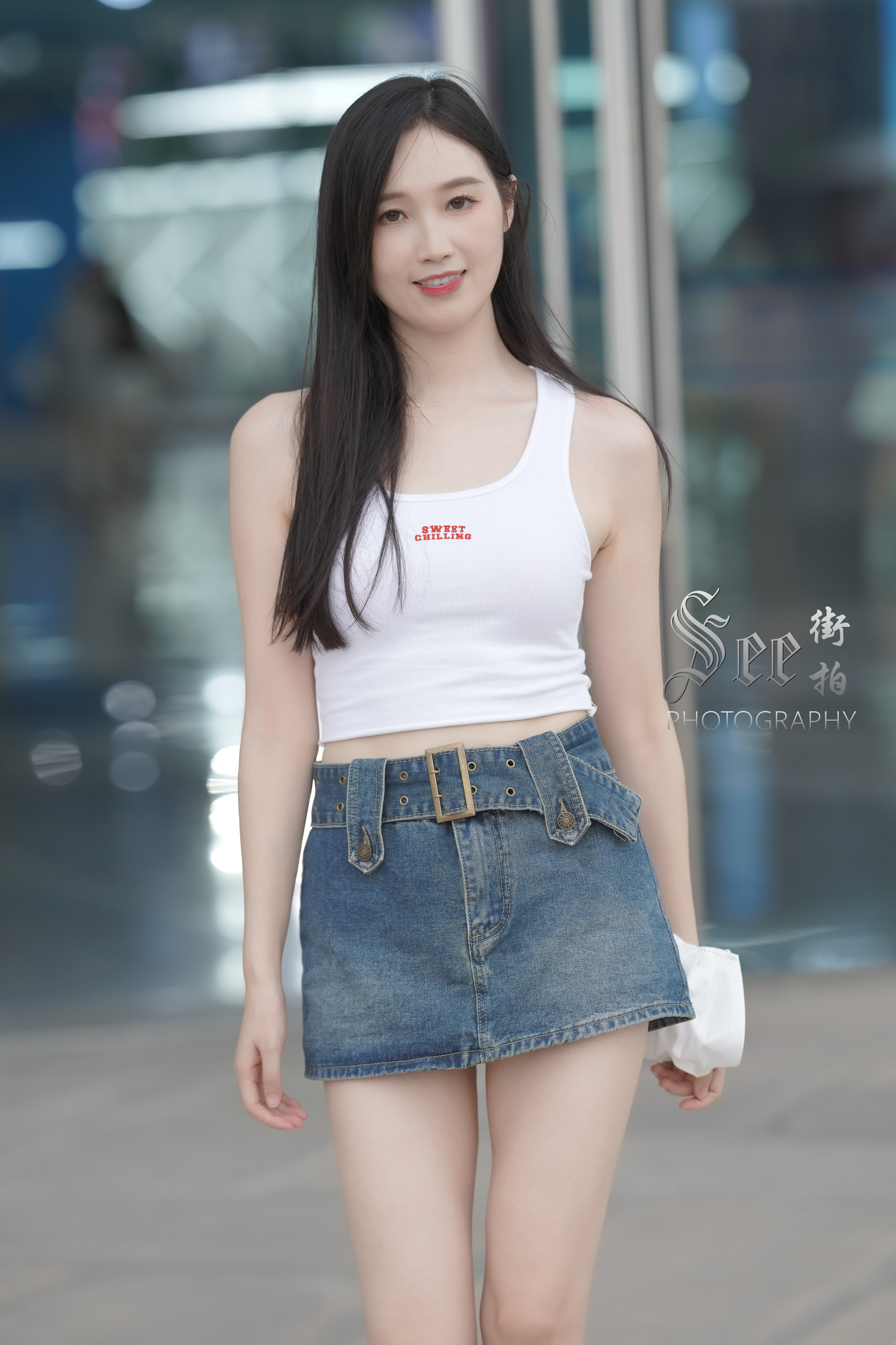 牛仔裙小白鞋，青春靓丽~~ ​​​