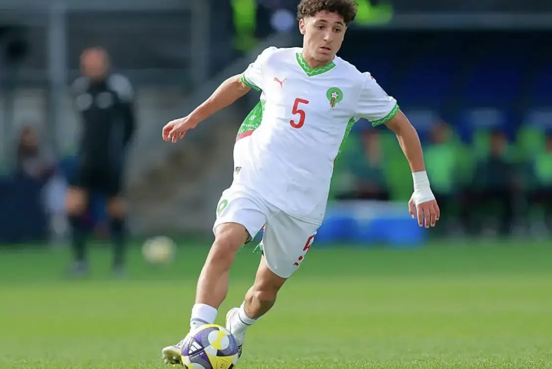 今日继续朝着好的方向出发！作品：阿根廷20vs哥伦比20   阿根廷20状态火热