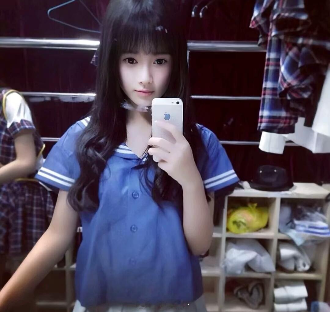 存一些鞠婧祎同款古早对镜拍姿势📸 