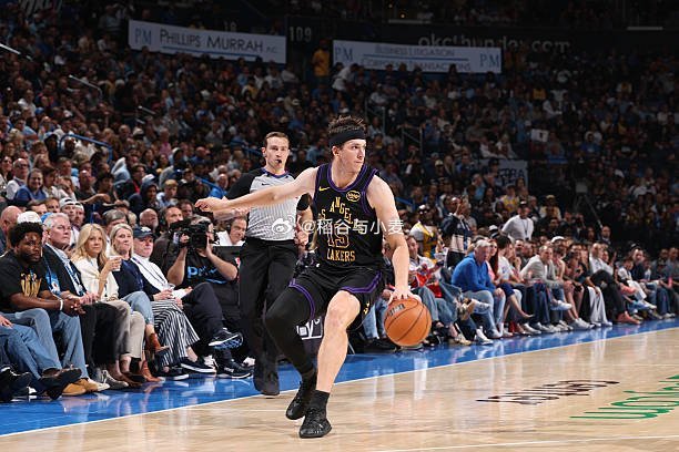 里夫斯的过劳问题也不是一天两天了。里夫斯2月4日伤愈复出，到现在只缺席了1场比赛