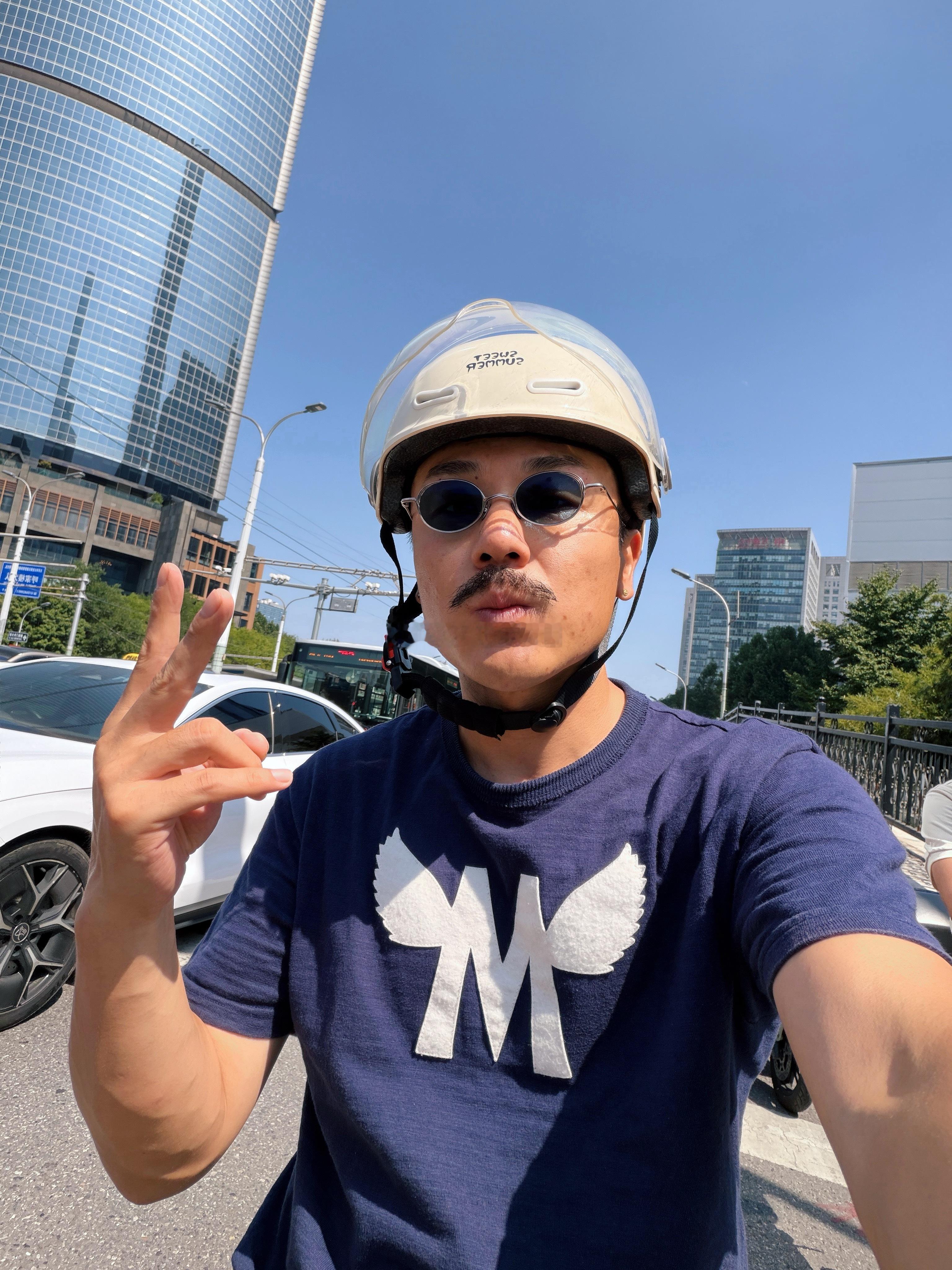 进城办事儿，还得是小电驴✌️梦想家ALI ​​​