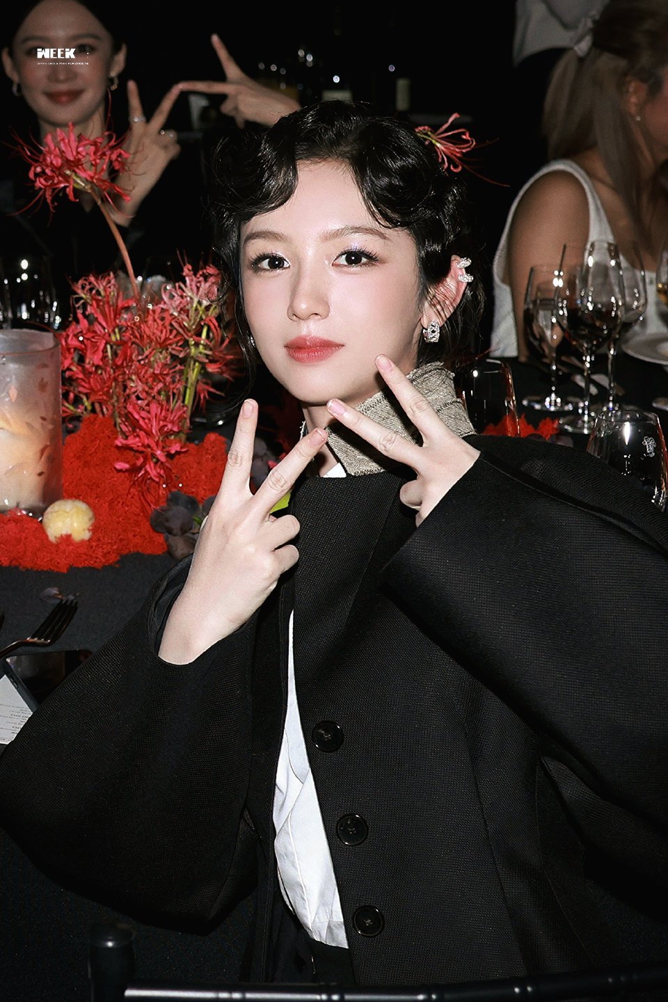 诶 这是那个...周小姐！周也谢清圆