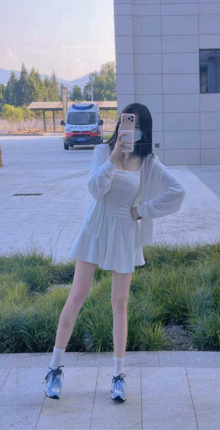 我是一名护士，都说护士怎么样怎么样，搞的都不敢谈恋爱了[心]