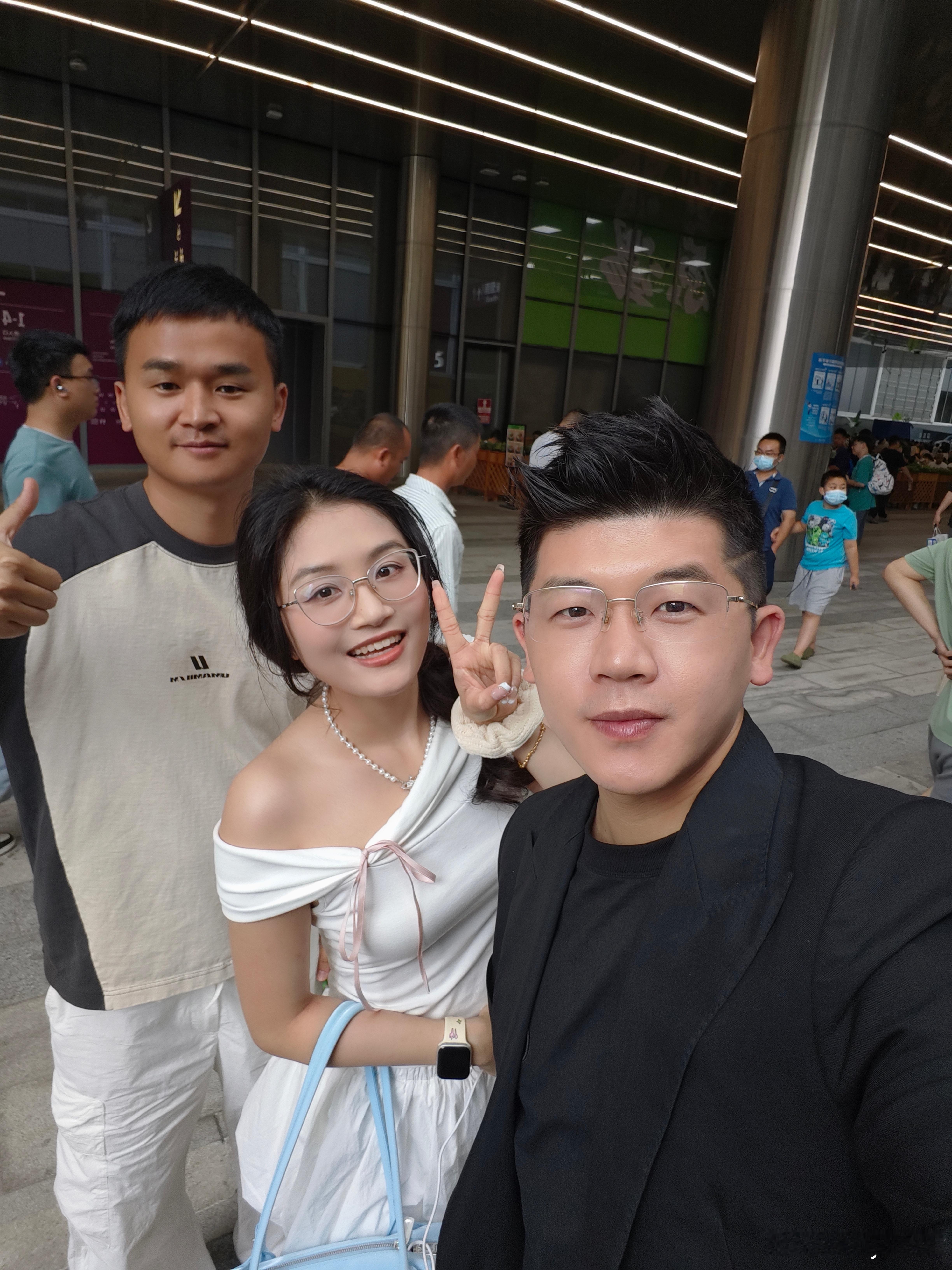 多年老粉终于见到太开心了！见到你们这次车展就没白来[锦鲤附体]2025粤港澳大湾