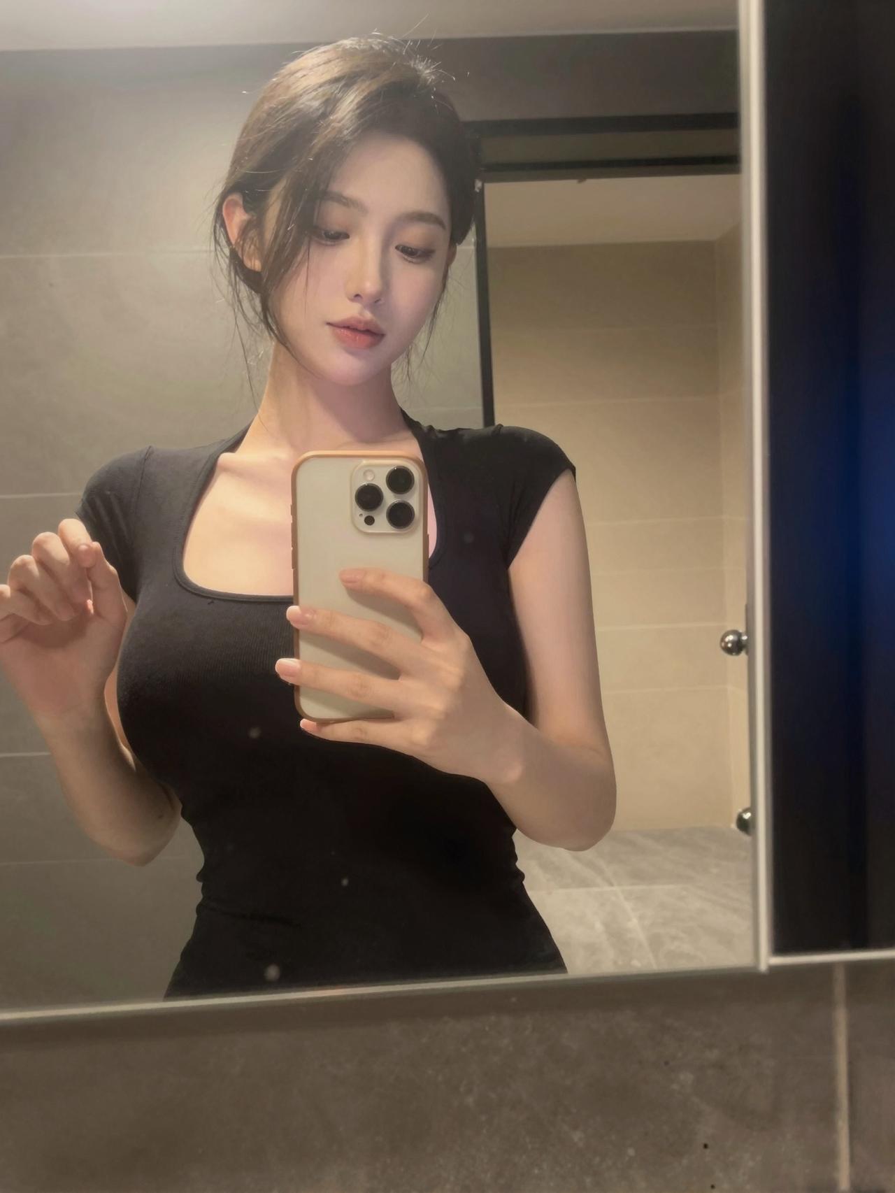 幸福不是拥有多少，是想要的不多，能得到的刚好。