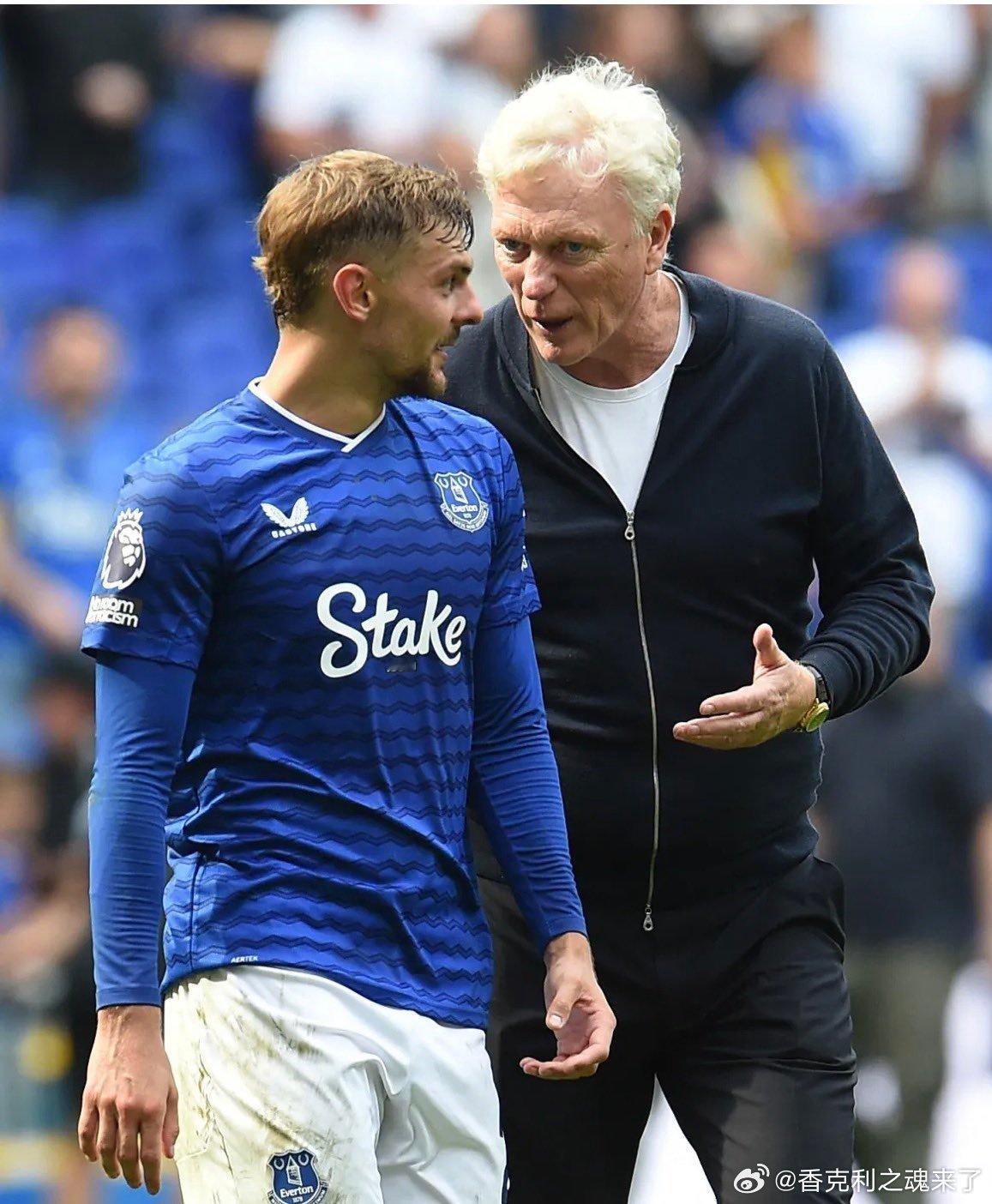 泰晤士报记者乔伊斯透露利物浦和埃弗顿本赛季两队之间的分差已从30分缩小至仅5分，