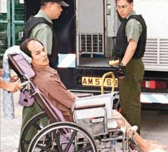 香港“世纪大贼王”叶继欢，有一个考上清华大学的女儿。这些年，富豪刘銮雄一直默默资