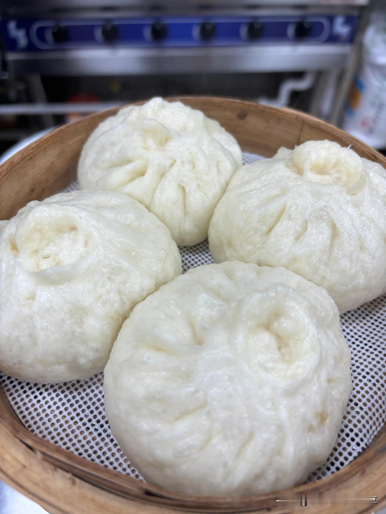 晒晒你做的包子一顿吃五个问题不大我的手工肉包子