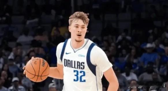 NBA季前赛，雷霆89-106不敌独行侠。赛后，雷霆44号秀布鲁克斯-巴恩希泽接