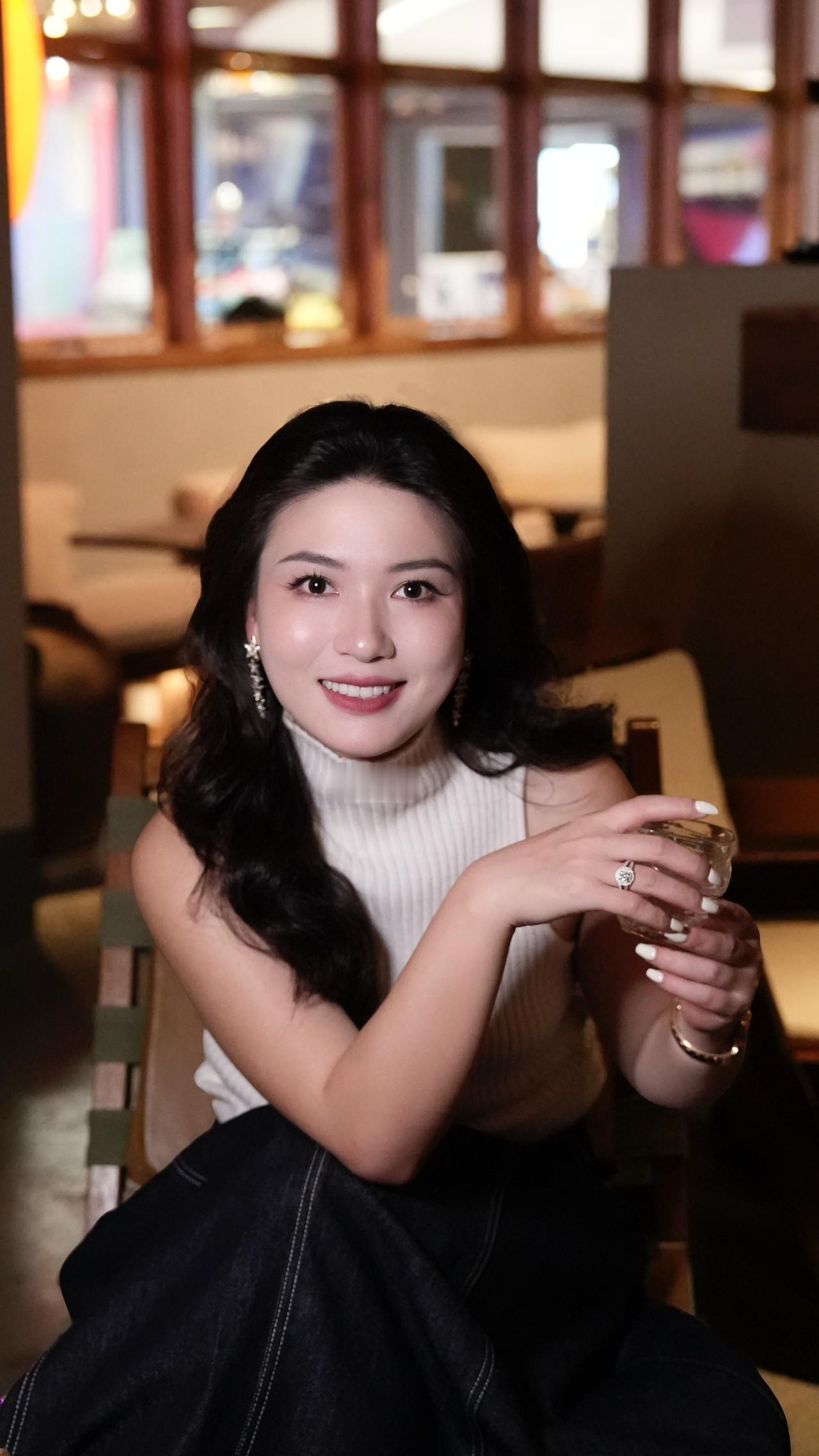 伟大的关系就是一场改变彼此人生的共谋。
当你分享你的秘密，接收者就成了你的共谋者