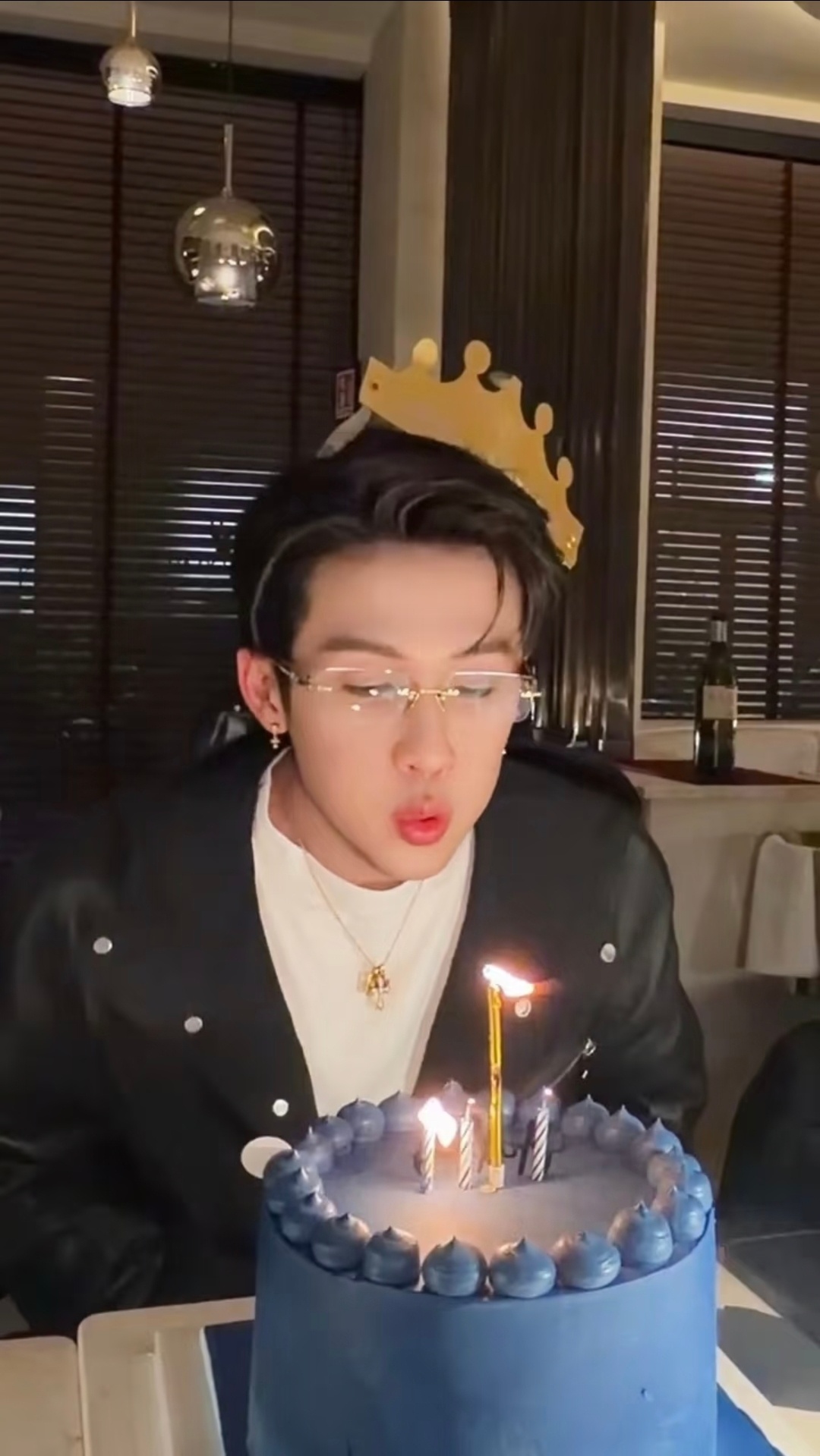 檀健次檀健次1005生日快乐  檀健次檀影炽声 健行长歌十月五日，风里都像有歌。