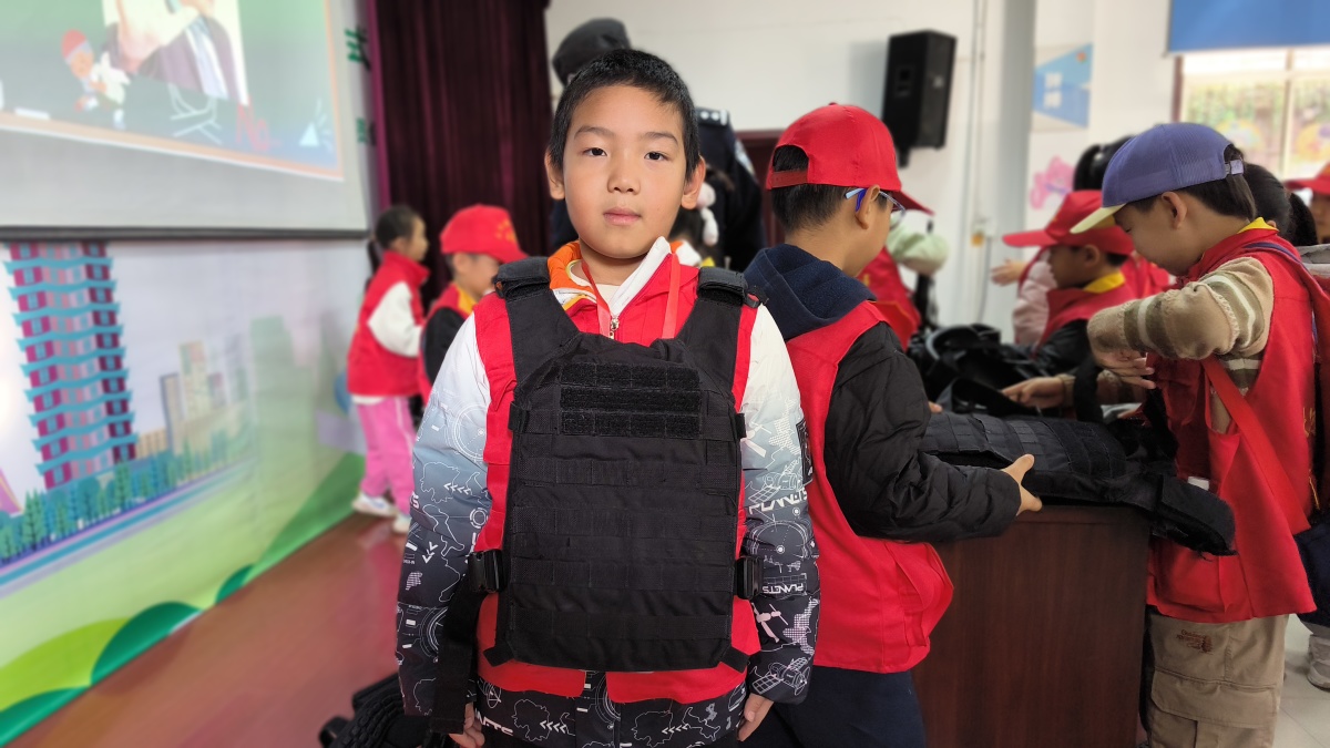 铸牢安全防线，小记者探访城市流动记忆、解锁防欺凌“秘籍”