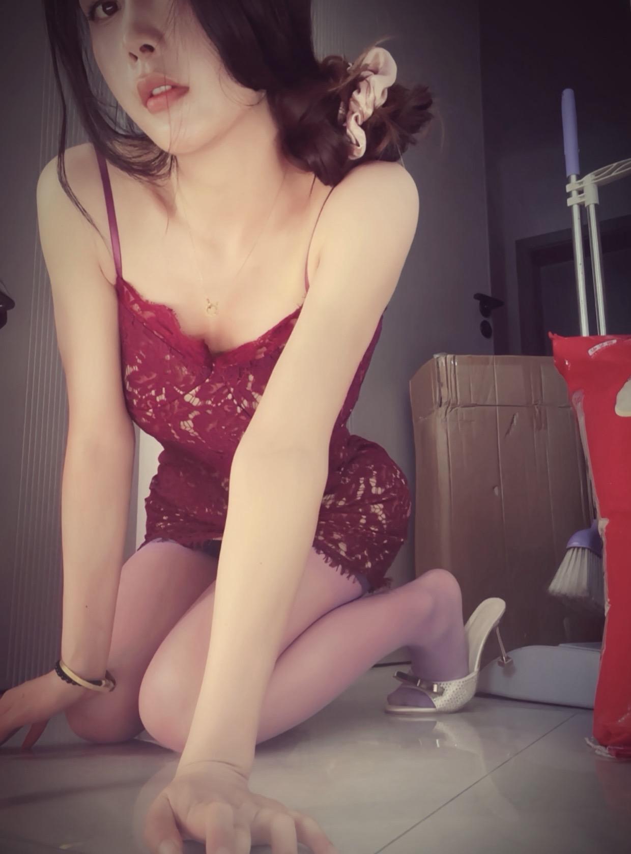 💜紫气东来又被我穿到了美丽。妹妹说紫色更有韵味