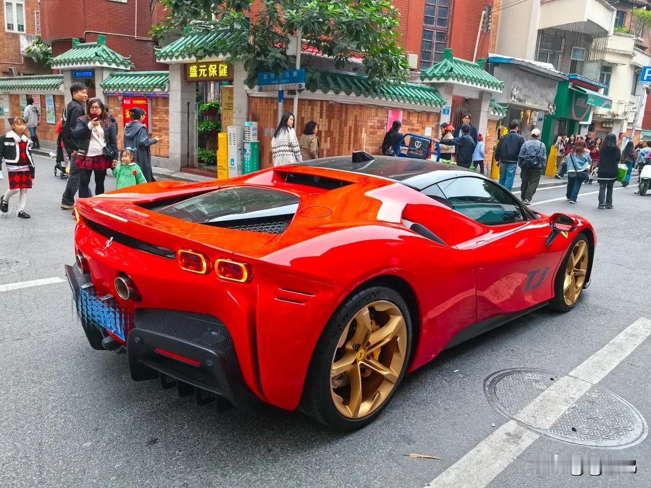 实拍广州东山口，这条“潮街”是年轻一族打卡圣地！

这里有着大量的民国小洋楼，扎