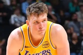 Anthony Irwin：据称克内克特主动进入湖人管理层办公室并提出了交易要求