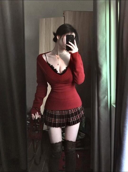 尊的很有新年氛围感的穿搭唉～