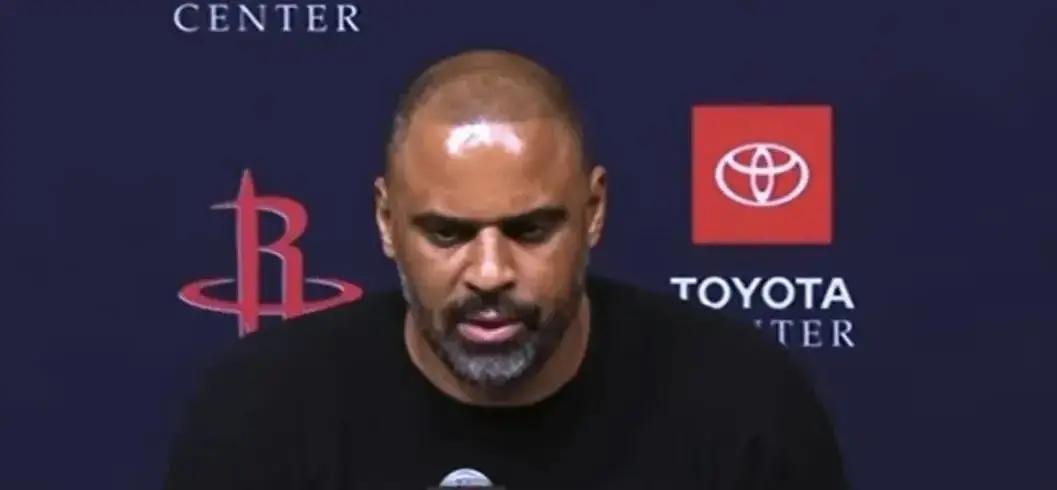 申京明天复出，火箭内线终于有救了
 
火箭球迷等了大半年，膝盖受伤的申京今天通过