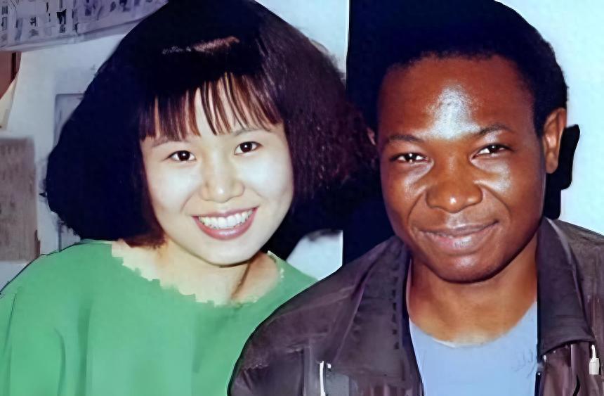 1996年清华女硕士不顾父母以死相逼远嫁非洲，丈夫父亲是部落酋长，家族妻妾众多