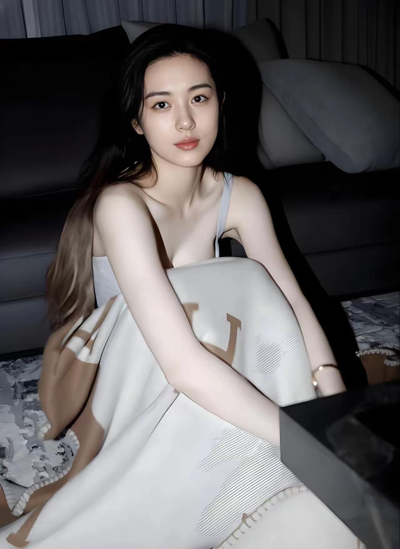 兄弟好好干，
等哥发财了，
哥一定给你找个嫂子。