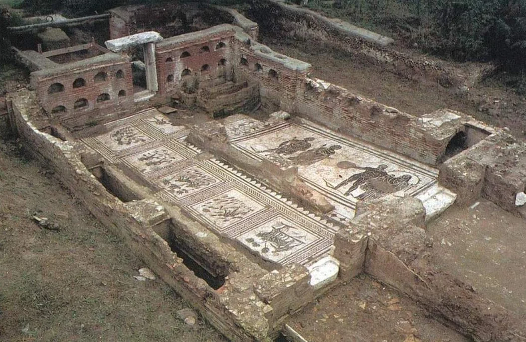 波尔图墓地的丰收之墓，位于菲乌米奇诺的圣岛：描绘小麦种植相关活动和阿尔...