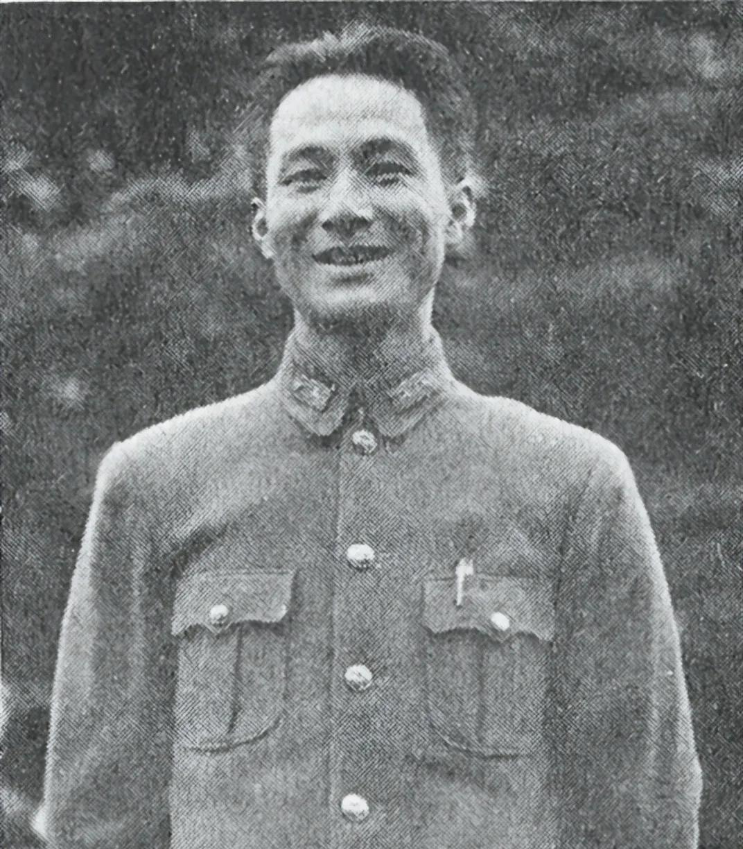 1948年，区寿年被俘，粟裕和他聊家常，21年前，两人一个营长，一个班长，如今见