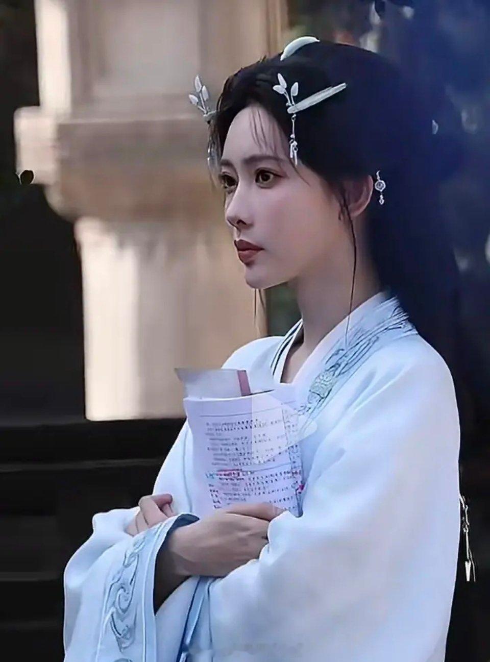 将门独后有一种穷穷的感觉，这个服道化也怪怪的 