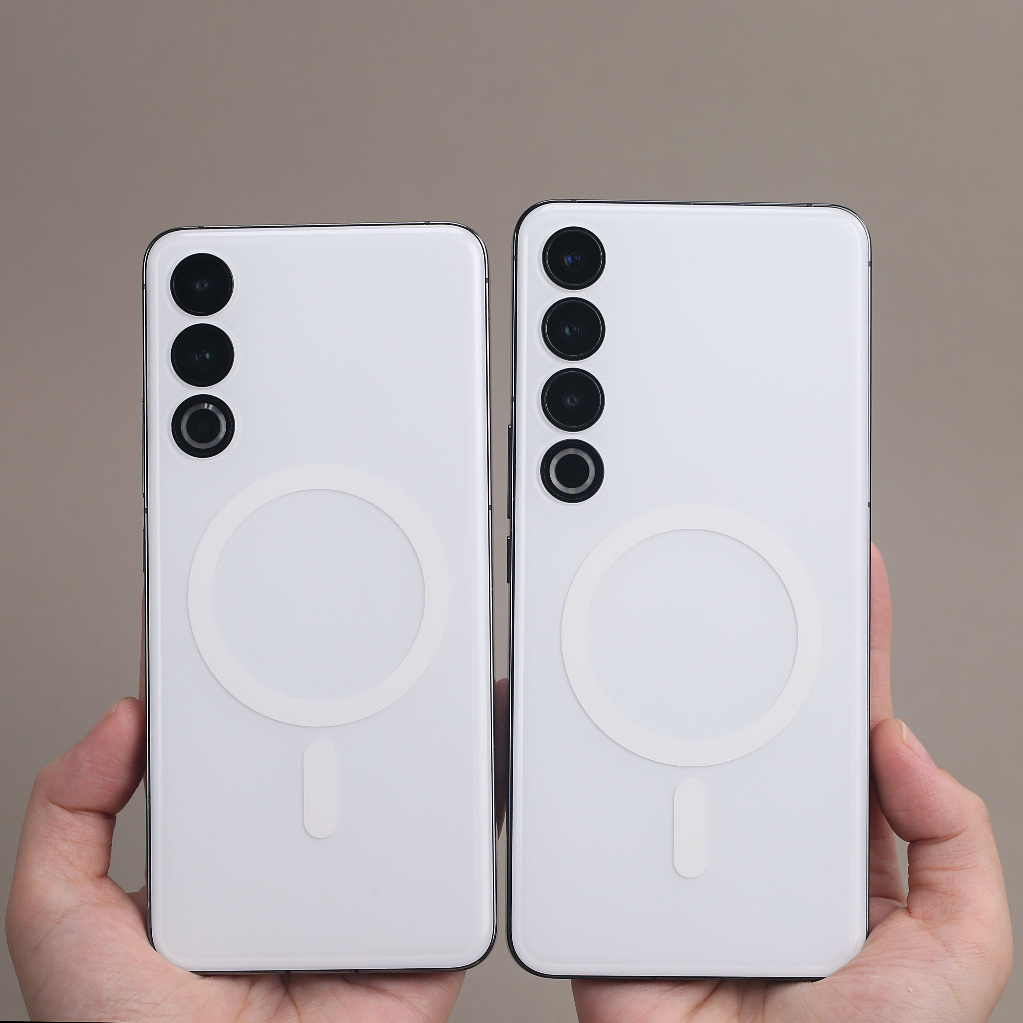 明天集齐魅族 20、魅族 20 Pro、魅族 21 三款平嵌磁贴了。这三款手机摄