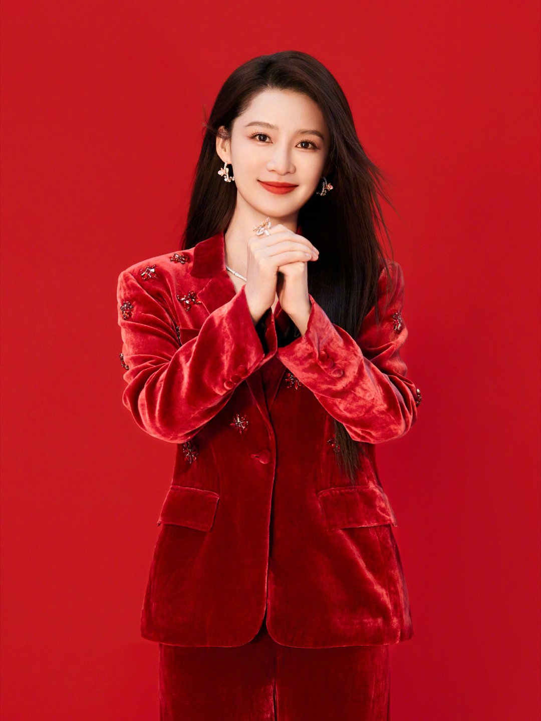 李沁沁沁新春快乐！马年大吉！！万事胜意新的一年 继续陪伴彼此