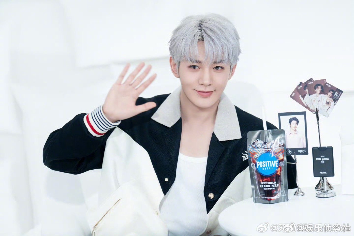 邓为哥哥这发色真的好酷，我好爱啊！｜邓为[心] ​​​
